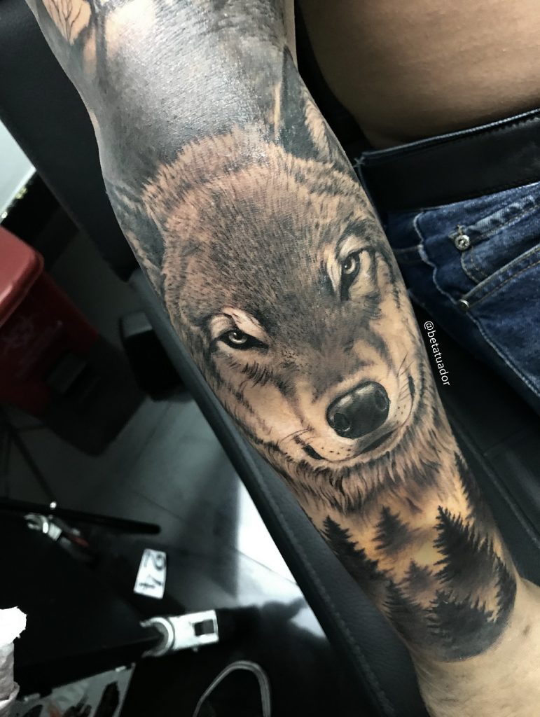 lobo Tatuajes a sombras tatuajes de diseños en blanco y negro